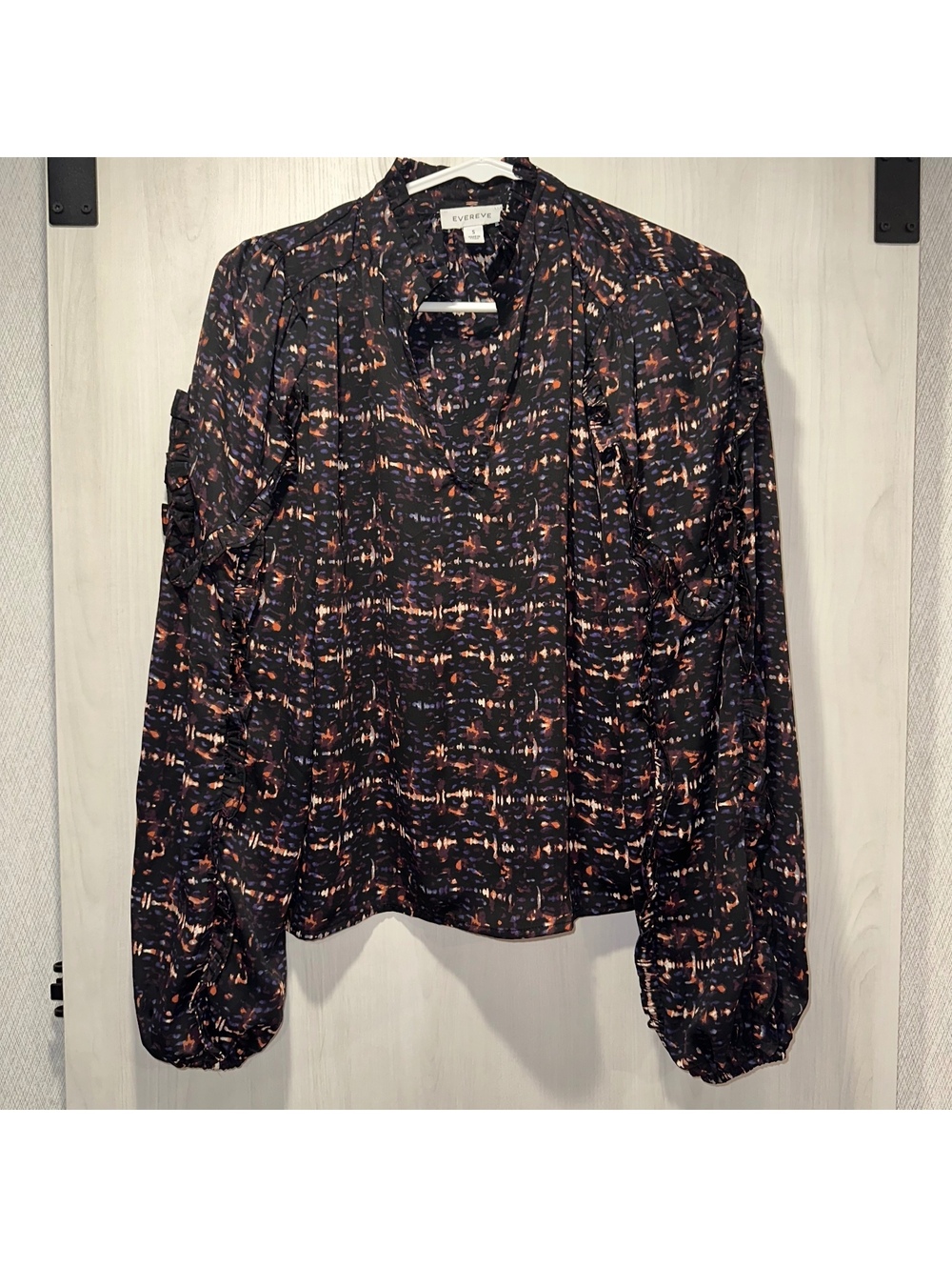 Evereve Women’s Small Abstract Print Blouse Ruffle Sleeves High Neck Peplum Boho